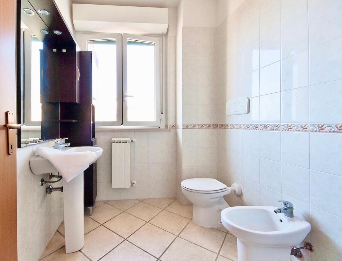 Isa-Apartments 4 Beds In Residence With Swimming-Pool In San Vincenzo, Just 600 Meters From The Sea Buitenkant foto